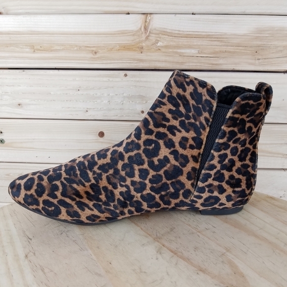 BORN REMO 6 US Leopard Print Ankle Boots Fabric Booties Slip-on/Pull-on NEW - Picture 8 of 11